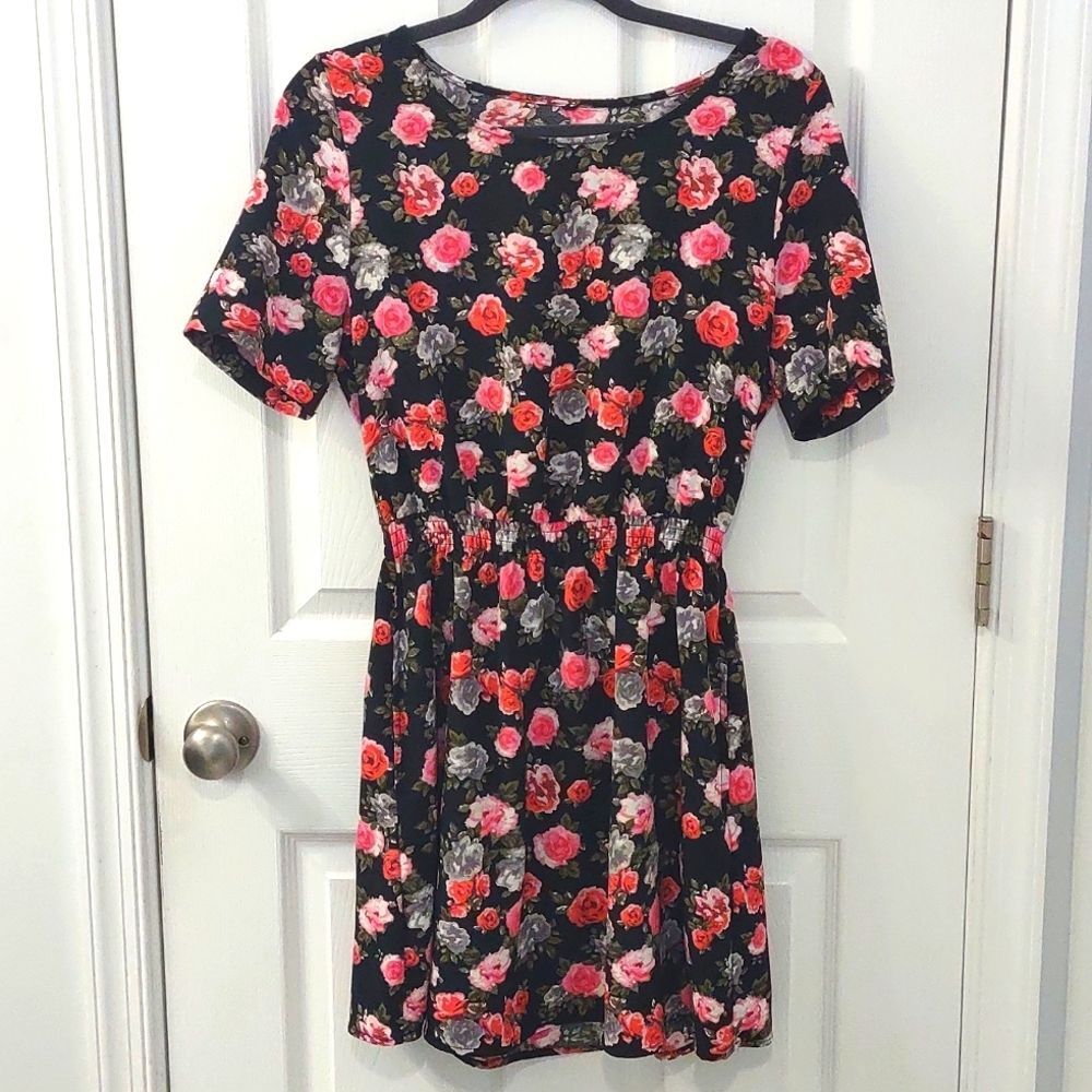 H&M Divided Pink Flowery Mini Circle Dress Size S